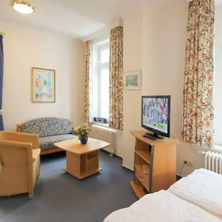 Stranddistel Nr 4-1 Strandpromenade Appartement Binz